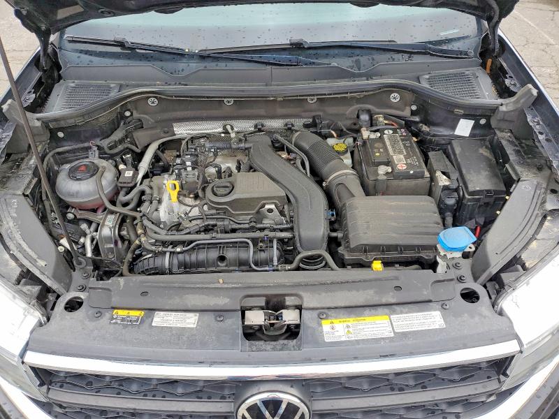 Продажа на аукционе авто 2022 Volkswagen Taos, vin: 3VVMX7B27NM021566, номер лота: 52996336