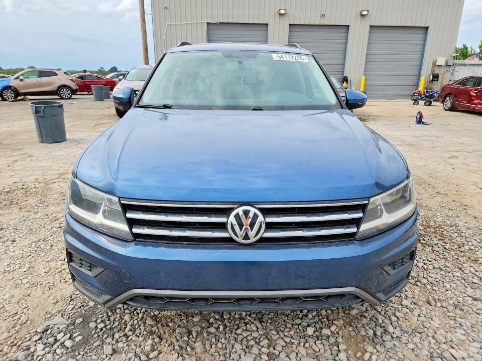 2018 Volkswagen Tiguan მანქანა იყიდება აუქციონზე, vin: 3VV1B7AX2JM059568, აუქციონის ნომერი: 54112206