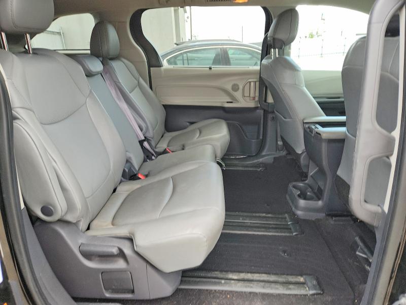 Продажа на аукционе авто 2021 Toyota Sienna, vin: 5TDJRKEC4MS067504, номер лота: 50964896