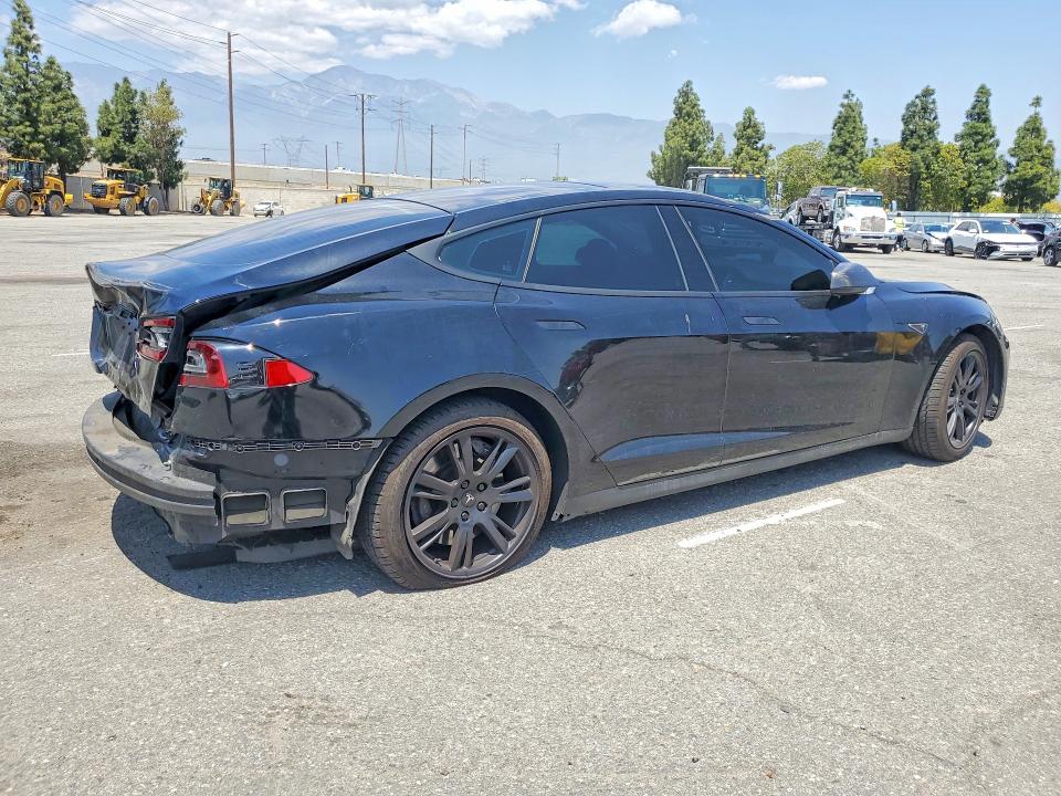 2013 Tesla Model S მანქანა იყიდება აუქციონზე, vin: 5YJSA1DP6DFP03502, აუქციონის ნომერი: 52185736
