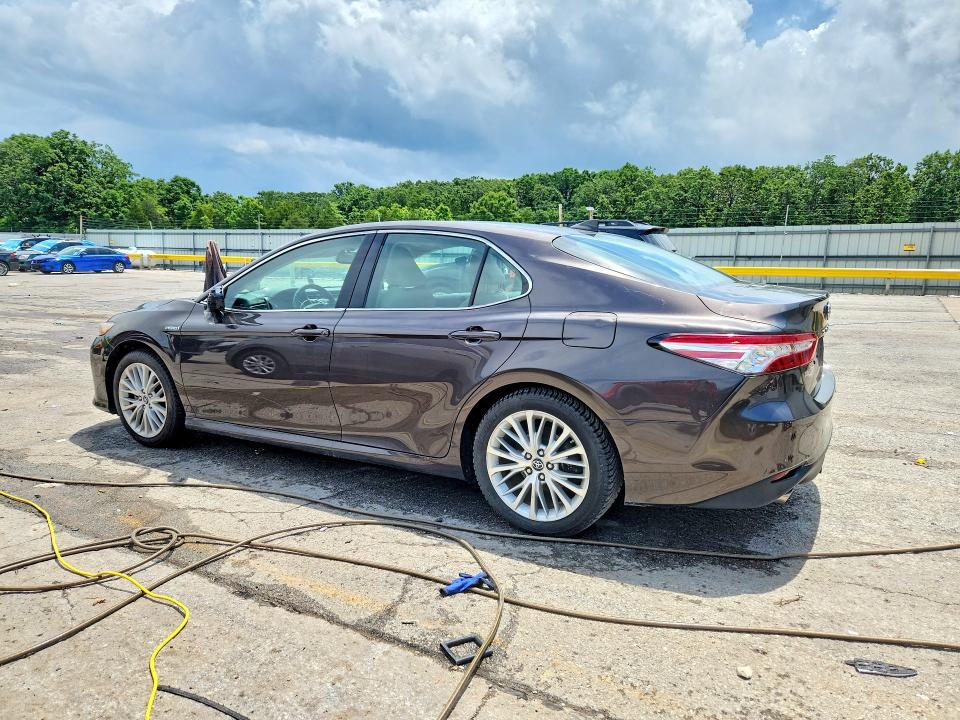2019 Toyota Camry Hybrid მანქანა იყიდება აუქციონზე, vin: 4T1B21HK7KU520475, აუქციონის ნომერი: 55426836