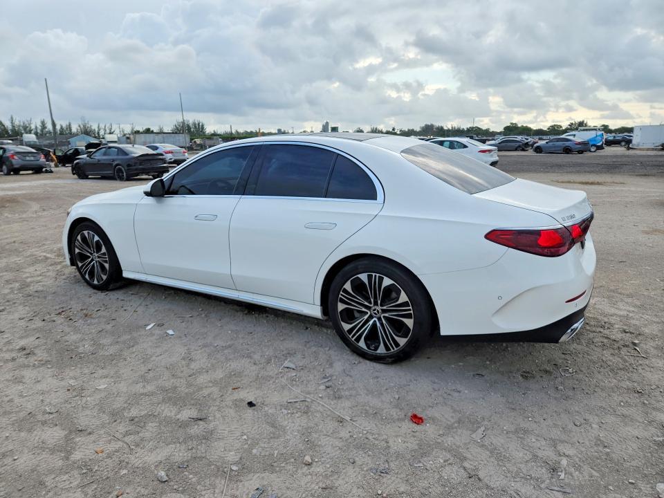 53556646 :رقم المزاد ، W1KLF4GB9SA113457 vin ، 2025 Mercedes-benz E مزاد بيع