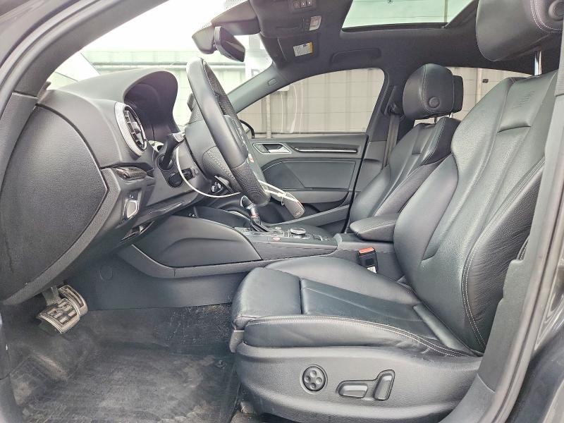 Продаж на аукціоні авто 2019 Audi S3, vin: WAUF1GFF5KA065478, номер лоту: 54820556