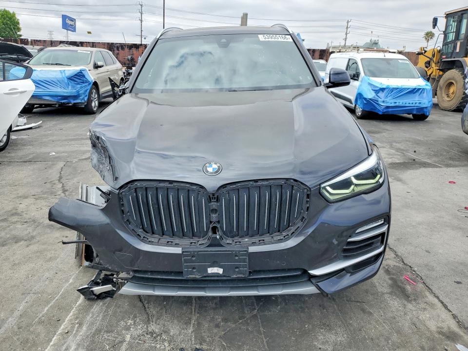 53955166 :رقم المزاد ، 5UXCR4C0XM9F85758 vin ، 2021 Bmw X5 مزاد بيع