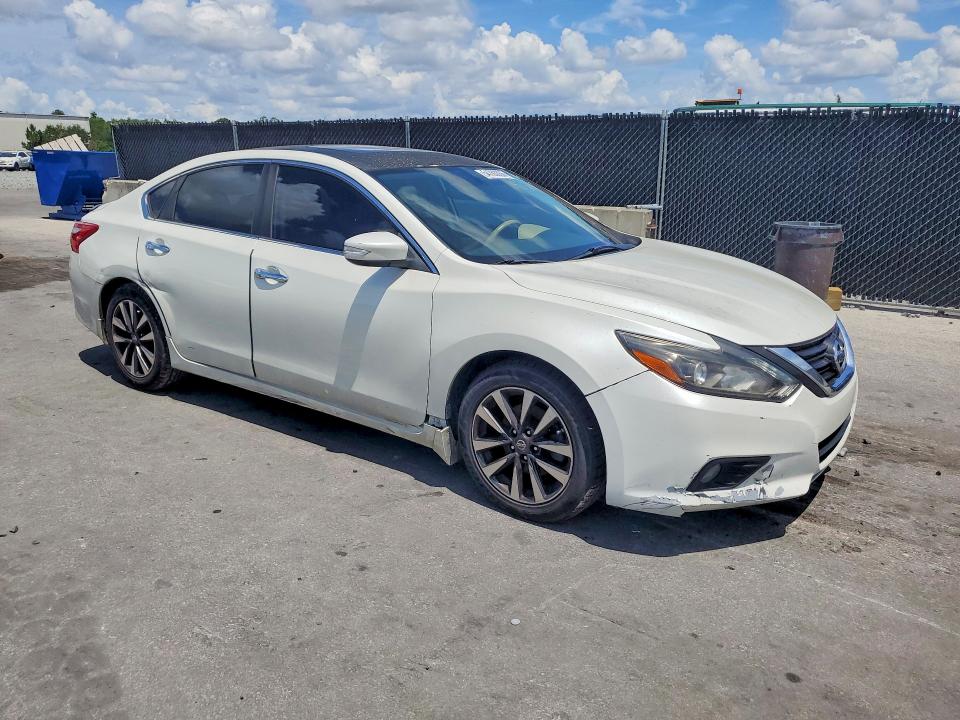 Продаж на аукціоні авто 2017 Nissan Altima, vin: 1N4AL3AP5HC170072, номер лоту: 54763356