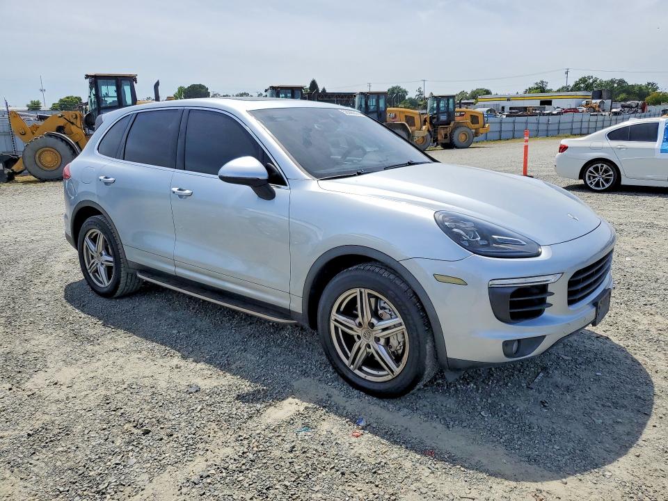 52066316 :رقم المزاد ، WP1AB2A22FLA60118 vin ، 2015 Porsche Cayenne مزاد بيع
