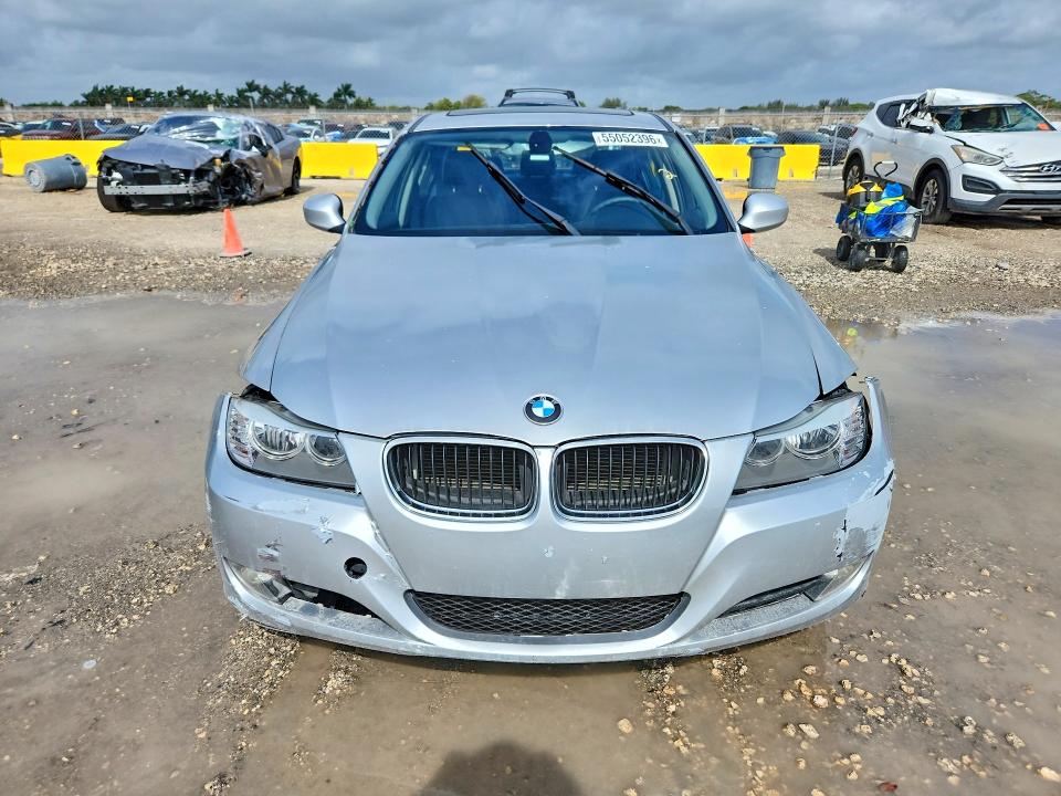 2011 Bmw 328 მანქანა იყიდება აუქციონზე, vin: WBAPH7G52BNM55548, აუქციონის ნომერი: 55052396