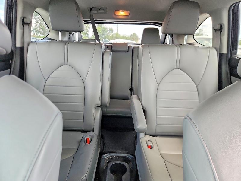2022 Toyota Highlander მანქანა იყიდება აუქციონზე, vin: 5TDGZRBHXNS585847, აუქციონის ნომერი: 54419966