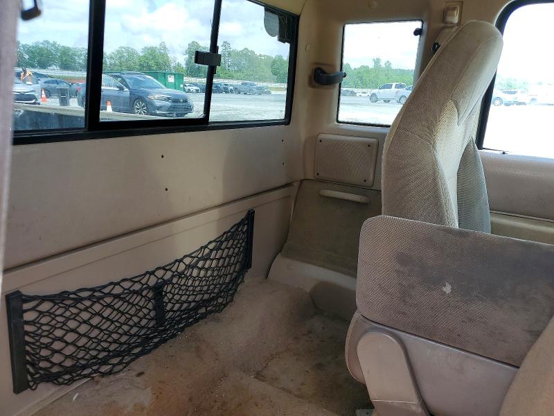 2000 Mazda B3000 მანქანა იყიდება აუქციონზე, vin: 4F4YR16V7YTM26898, აუქციონის ნომერი: 55030126