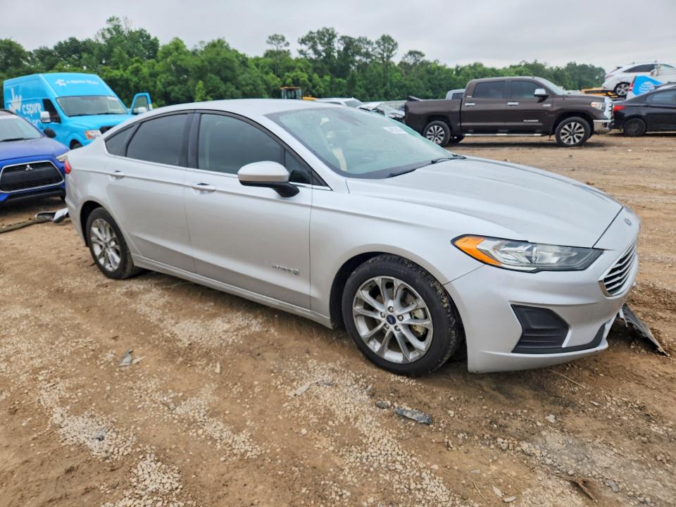 2019 Ford Fusion მანქანა იყიდება აუქციონზე, vin: 3FA6P0LU4KR106321, აუქციონის ნომერი: 52002856