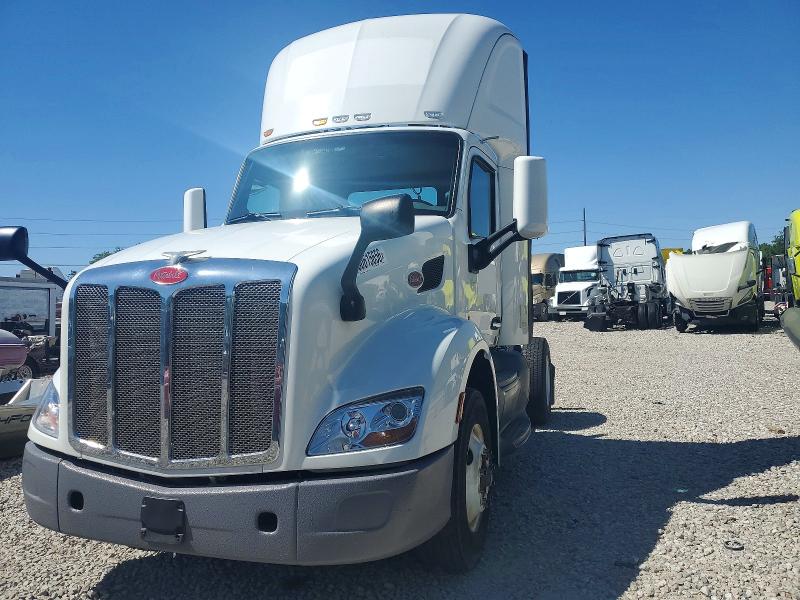 Продажа на аукционе авто 2016 Peterbilt 579, vin: 1XPBA48X8GD339668, номер лота: 50615656