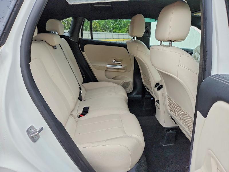54294546 :رقم المزاد ، W1N4N4GB0SJ697161 vin ، 2025 Mercedes-benz Gla مزاد بيع