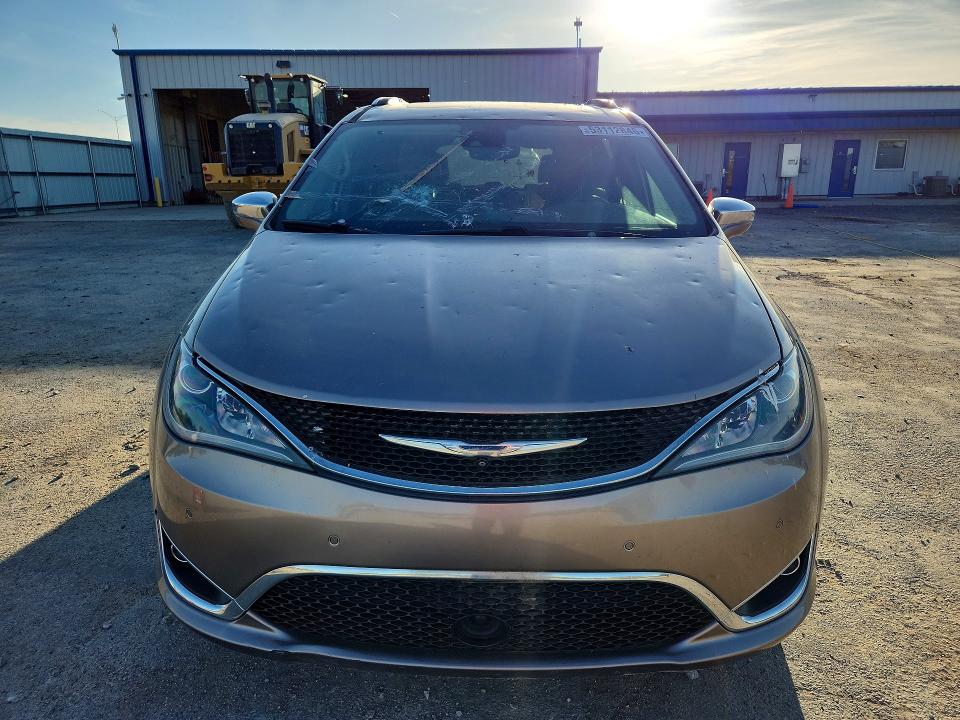53112846 :رقم المزاد ، 2C4RC1GG2HR564872 vin ، 2017 Chrysler Pacifica مزاد بيع