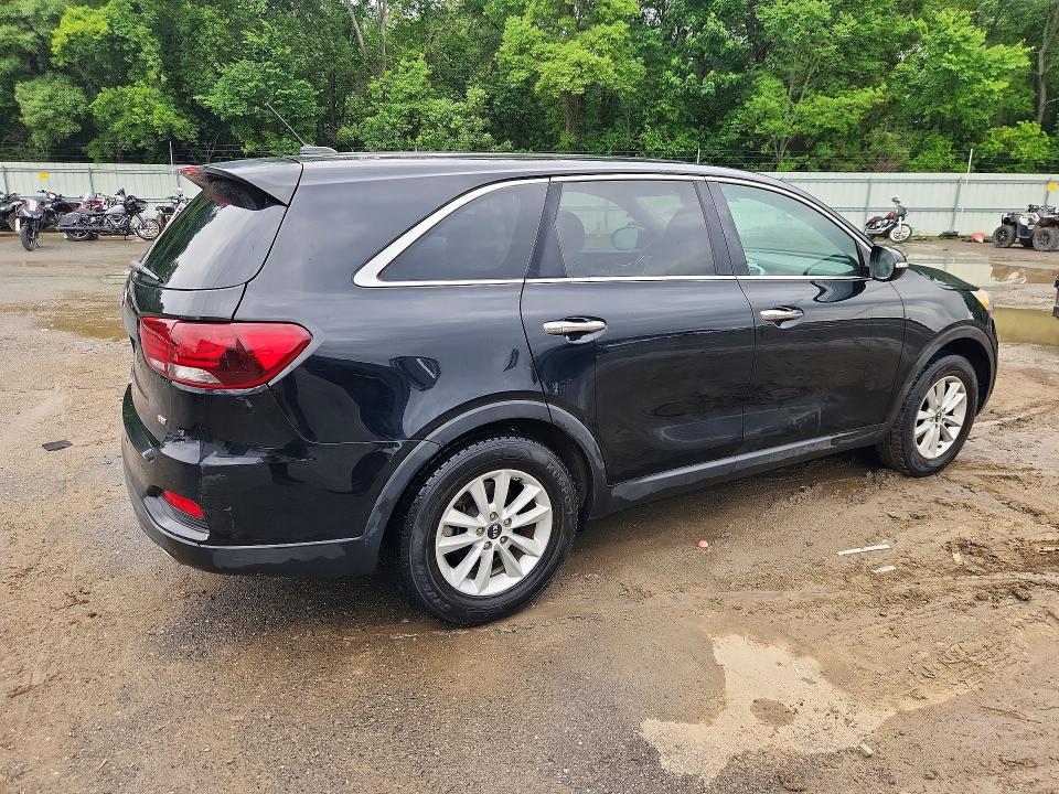 54701756 :رقم المزاد ، 5XYPG4A34KG527725 vin ، 2019 Kia Sorento مزاد بيع