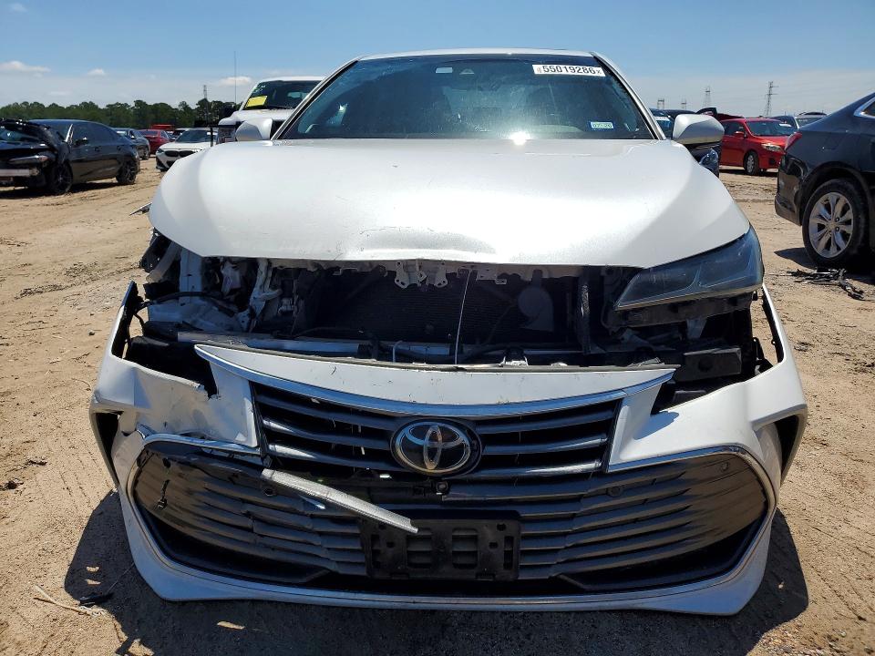 55019286 :رقم المزاد ، 4T1BZ1FBXKU037576 vin ، 2019 Toyota Avalon مزاد بيع