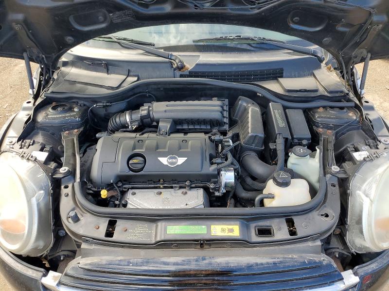 53000606 :رقم المزاد ، WMWMF3C57ATZ64102 vin ، 2010 Mini Cooper مزاد بيع