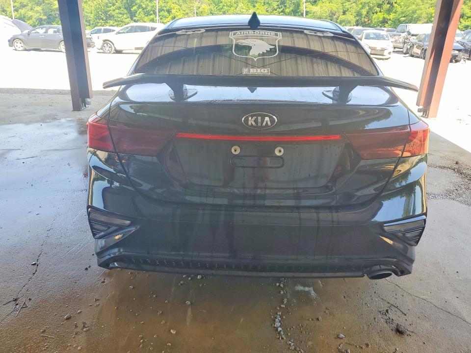 2020 Kia Forte მანქანა იყიდება აუქციონზე, vin: 3KPF24AD2LE188013, აუქციონის ნომერი: 52971036