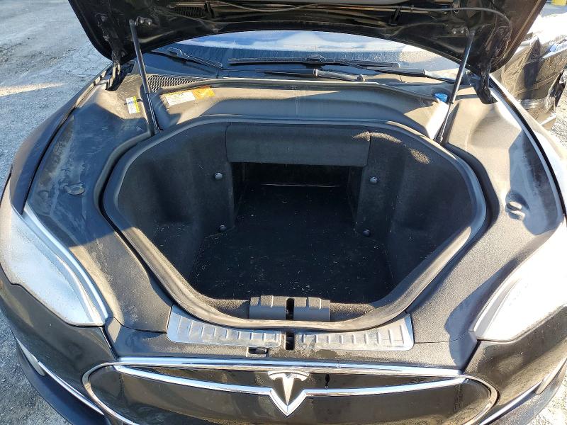 2014 Tesla Model S მანქანა იყიდება აუქციონზე, vin: 5YJSA1H17EFP30635, აუქციონის ნომერი: 52030076