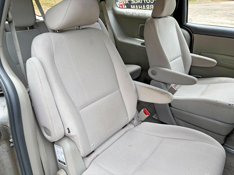 54847636 :رقم المزاد ، KNDMA5C16G6114169 vin ، 2016 Kia Sedona مزاد بيع