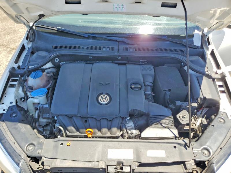 53122686 :رقم المزاد ، 3VWDP7AJ3DM409235 vin ، 2013 Volkswagen Jetta مزاد بيع