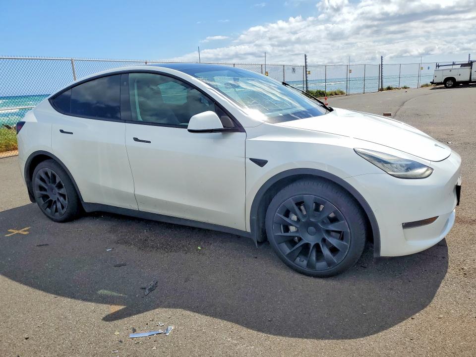Продажа на аукционе авто 2021 Tesla Model Y, vin: 5YJYGAEE4MF251037, номер лота: 52575406