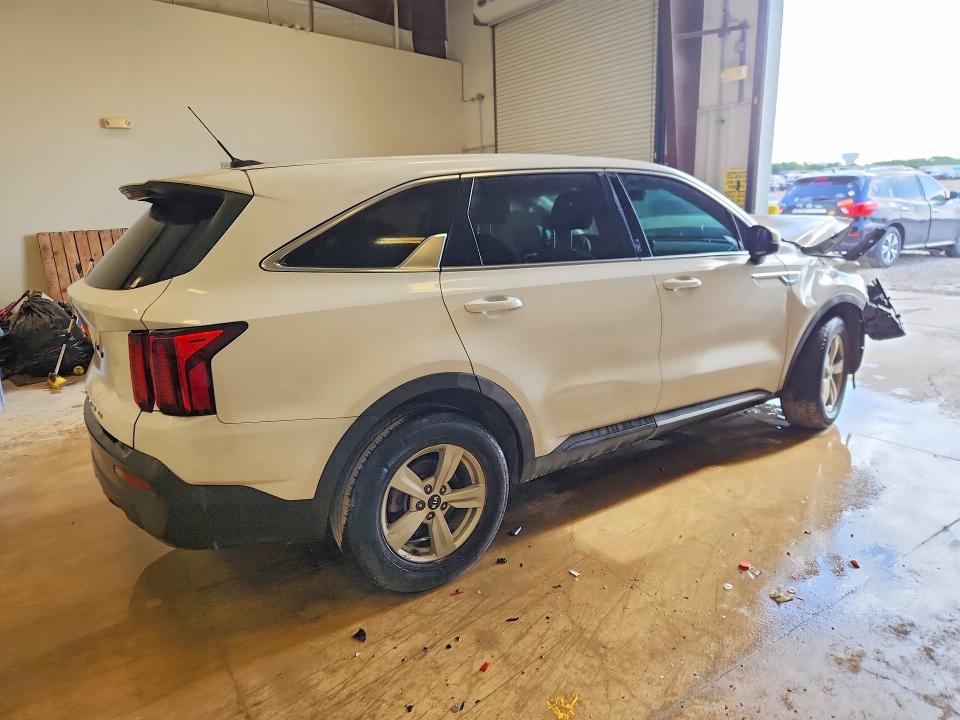 53139696 :رقم المزاد ، 5XYRG4LC3MG052335 vin ، 2021 Kia Sorento مزاد بيع