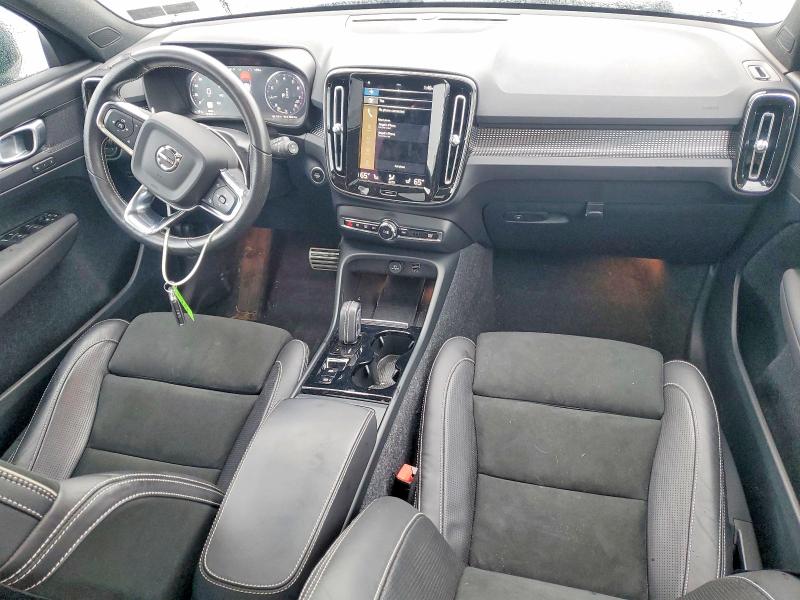 2021 Volvo Xc40 მანქანა იყიდება აუქციონზე, vin: YV4162UM2M2462918, აუქციონის ნომერი: 52669916
