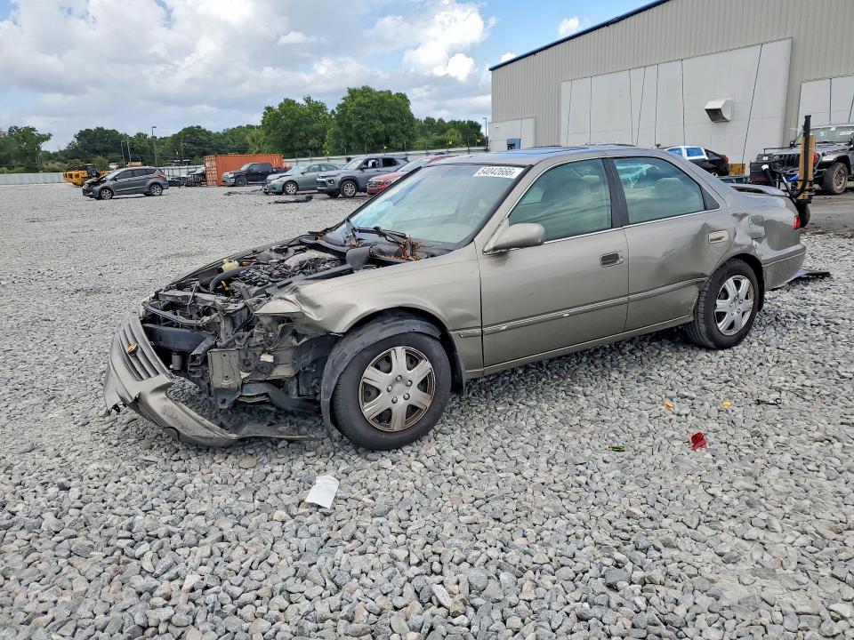 54042666 :رقم المزاد ، 4T1BF28K4WU047182 vin ، 1998 Toyota Camry مزاد بيع