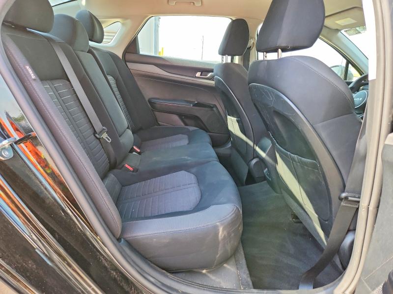 Продажа на аукционе авто 2025 Kia K5, vin: KNAG24J75S5335592, номер лота: 53752356