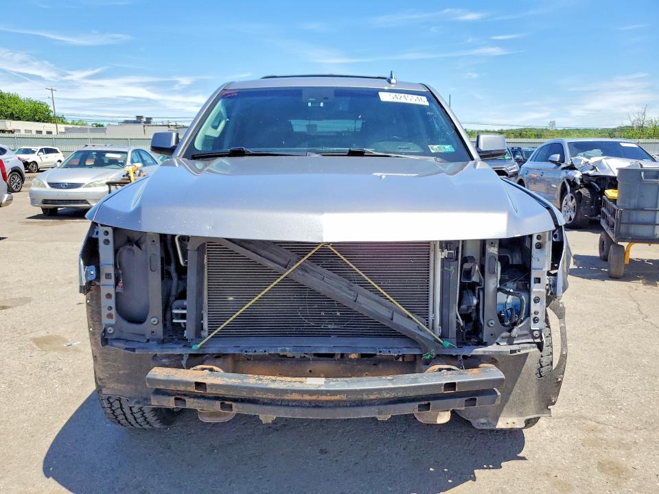 Продажа на аукционе авто 2019 Chevrolet Suburban, vin: 1GNSKHKC0KR245864, номер лота: 54245546