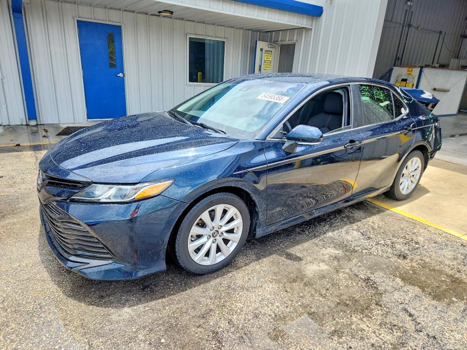 Auction sale of the 2018 Toyota Camry, vin: 4T1B11HK0JU668128, lot number: 54595386