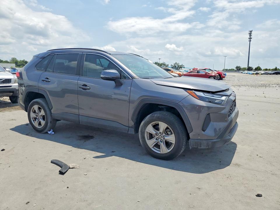 53011606 :رقم المزاد ، 2T3W1RFV4NC206926 vin ، 2022 Toyota Rav4 مزاد بيع