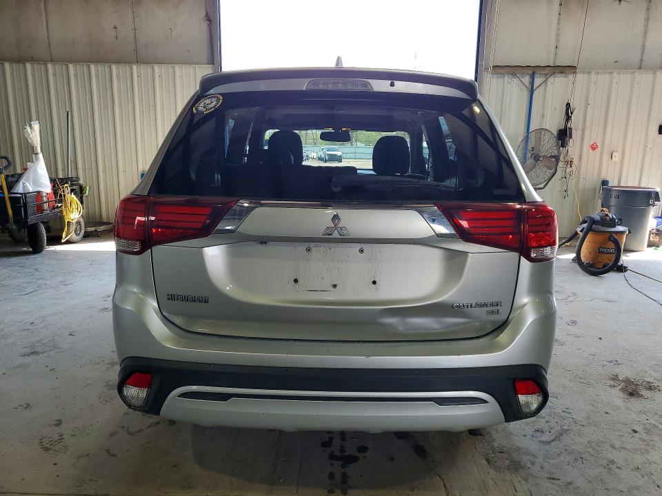 Продаж на аукціоні авто 2019 Mitsubishi Outlander, vin: JA4AZ3A32KZ003995, номер лоту: 52402456