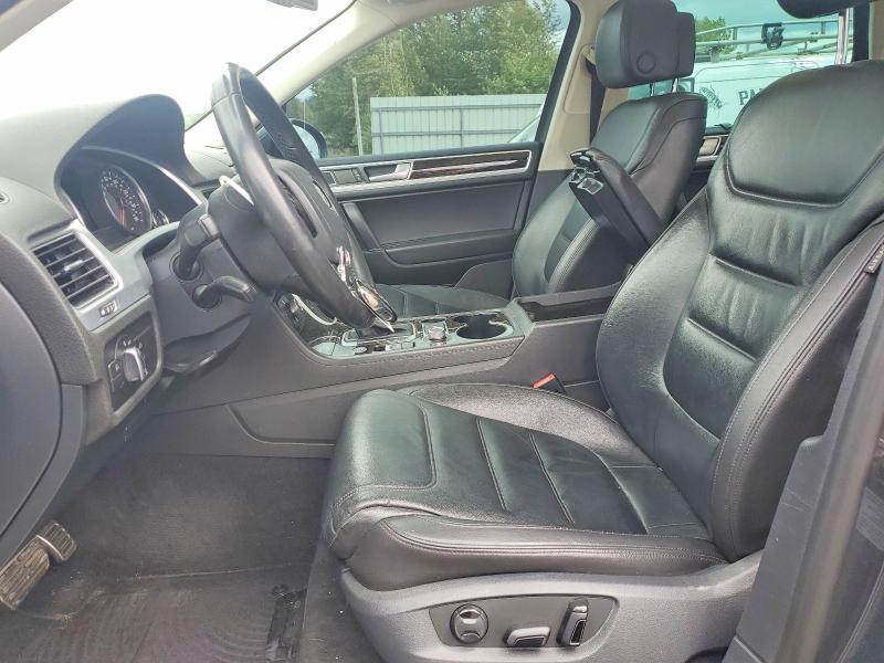 53918576 :رقم المزاد ، WVGEP9BP7FD003944 vin ، 2015 Volkswagen Touareg مزاد بيع