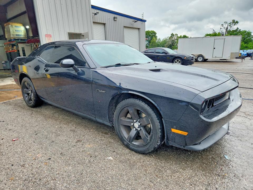 55185606 :رقم المزاد ، 2C3CDYAG6CH217424 vin ، 2012 Dodge Challenger مزاد بيع