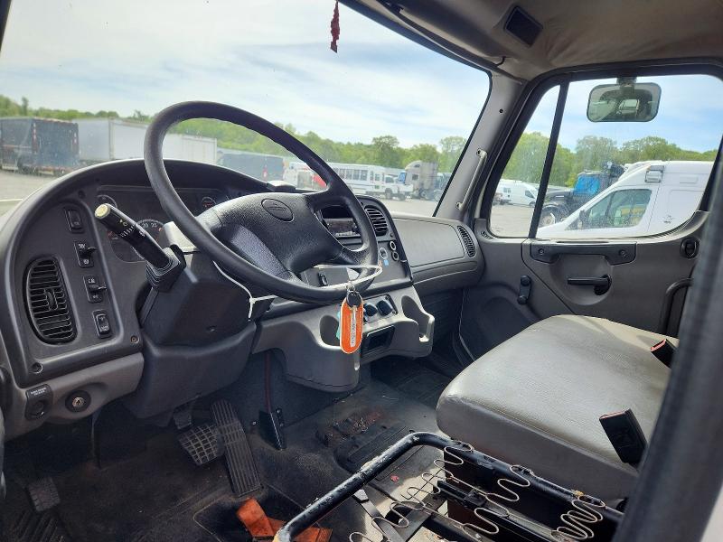 Продажа на аукционе авто 2018 Freightliner M2, vin: 3ALACWFD1JDJP0955, номер лота: 52809006