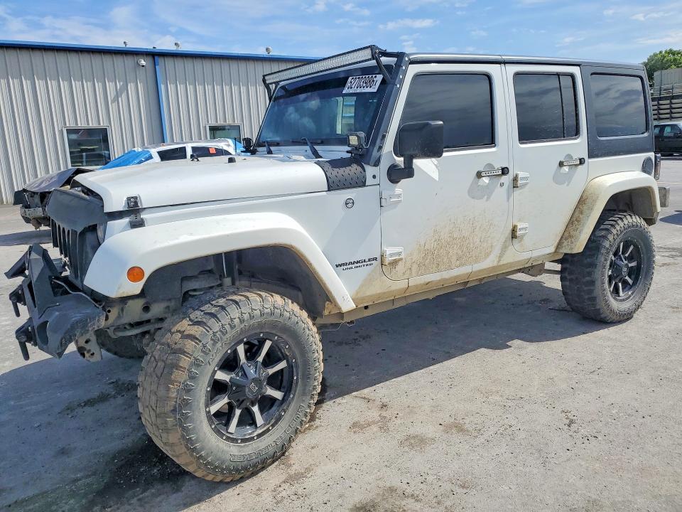 Auction sale of the 2016 Jeep Wrangler Unlimited, vin: 1C4BJWDG3GL114843, lot number: 52703986