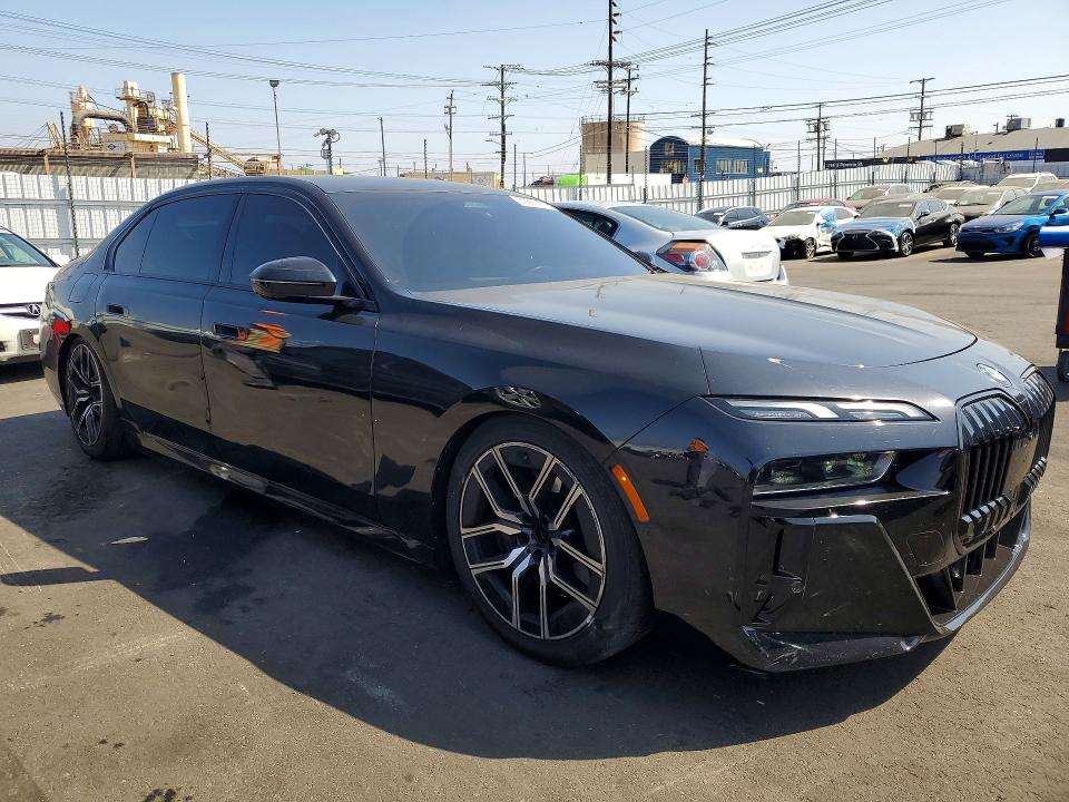 53663476 :رقم المزاد ، WBA23EH05PCN46574 vin ، 2023 Bmw 740 مزاد بيع