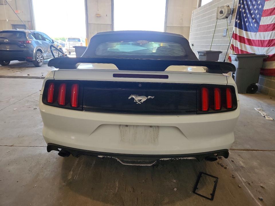 53240386 :رقم المزاد ، 1FATP8UH0G5216893 vin ، 2016 Ford Mustang مزاد بيع
