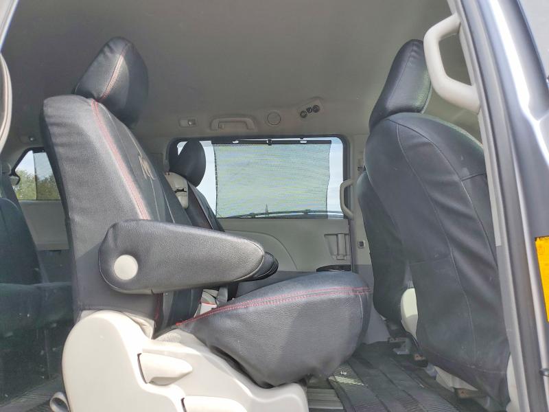 Продажа на аукционе авто 2011 Toyota Sienna, vin: 5TDKK3DC2BS030528, номер лота: 51824956