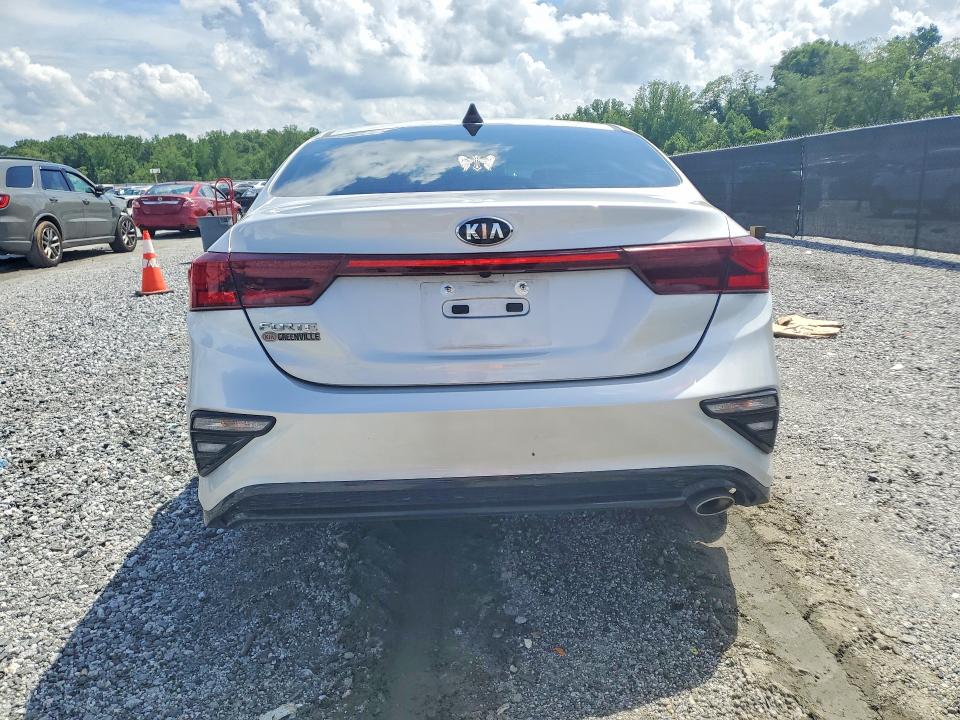 2020 Kia Forte მანქანა იყიდება აუქციონზე, vin: 3KPF24AD5LE148153, აუქციონის ნომერი: 54977146