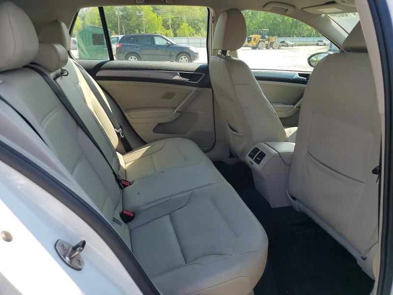 53787666 :رقم المزاد ، 3VW217AU7FM035220 vin ، 2015 Volkswagen Golf مزاد بيع
