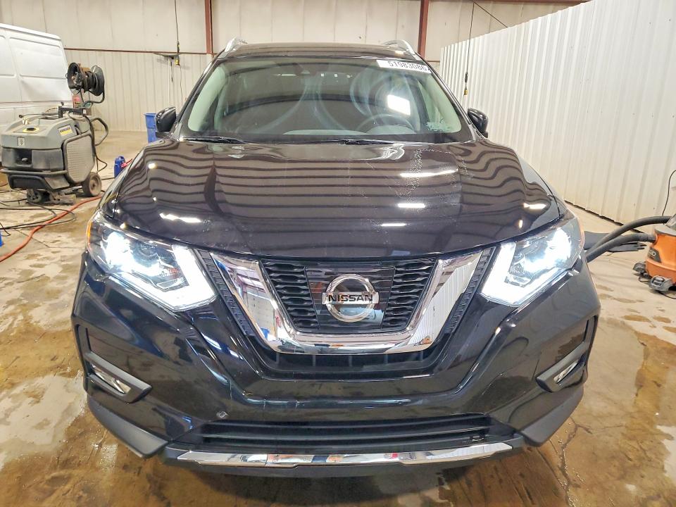 2017 Nissan Rogue მანქანა იყიდება აუქციონზე, vin: 5N1AT2MV6HC735844, აუქციონის ნომერი: 51983086