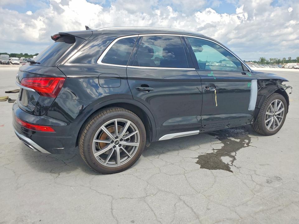 51698846 :رقم المزاد ، WA1E2AFYXM2125370 vin ، 2021 Audi Q5 E مزاد بيع