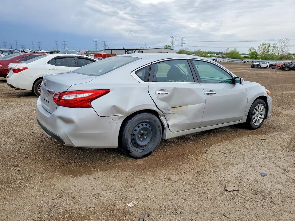 Продаж на аукціоні авто 2017 Nissan Altima, vin: 1N4AL3AP5HN352438, номер лоту: 52081486
