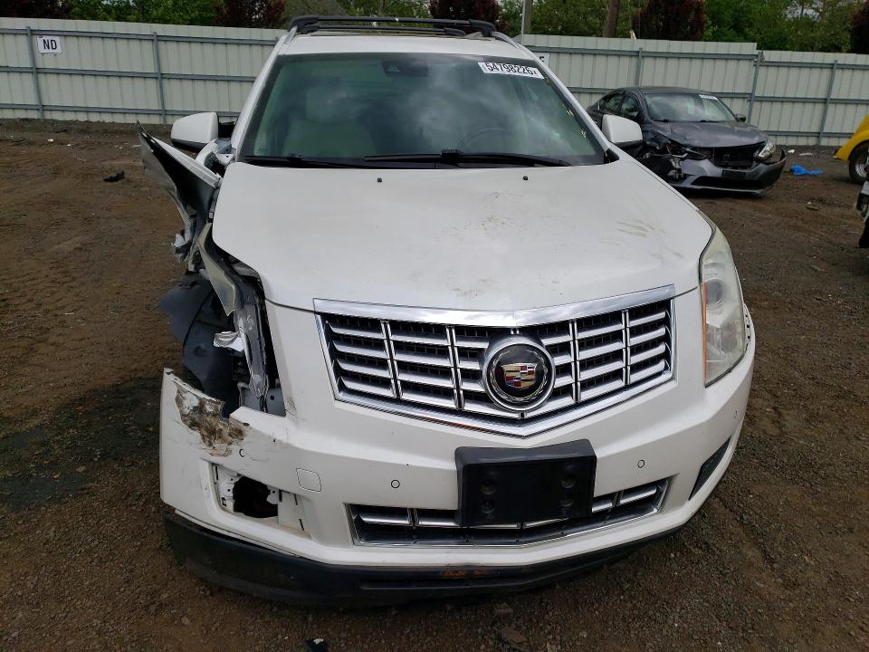 2015 Cadillac Srx მანქანა იყიდება აუქციონზე, vin: 3GYFNEE35FS551306, აუქციონის ნომერი: 54798226
