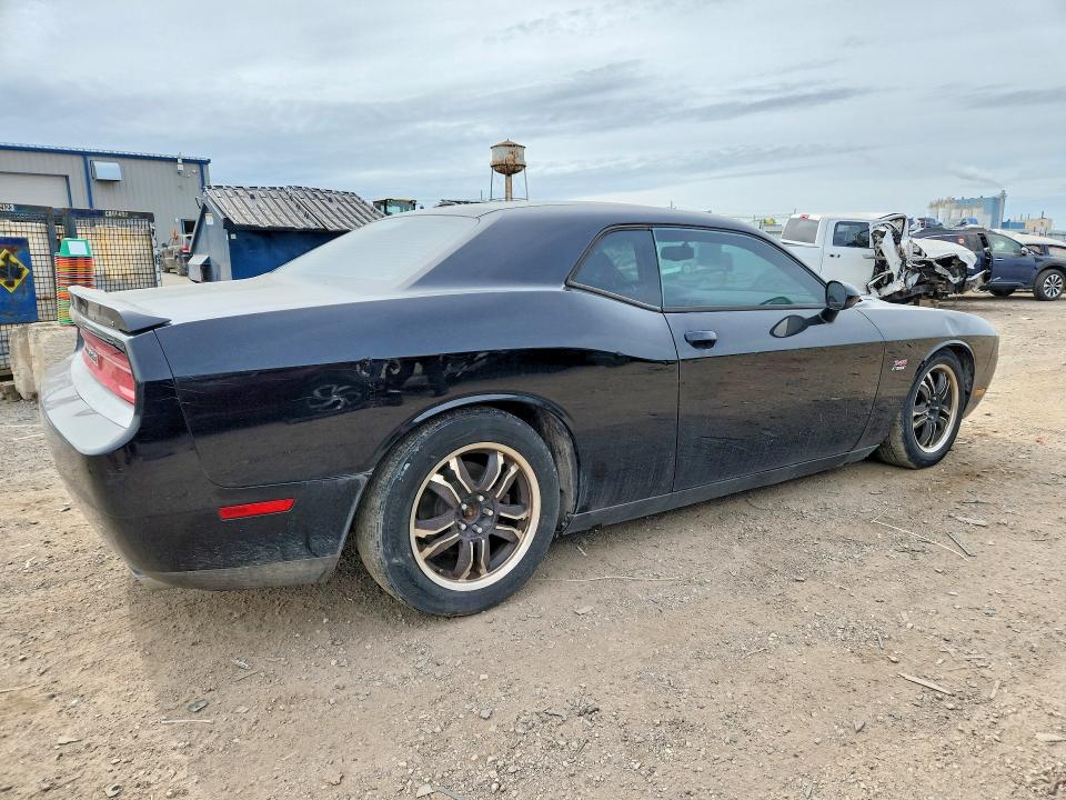 54697576 :رقم المزاد ، 2C3CDYBT7DH742005 vin ، 2013 Dodge Challenger مزاد بيع