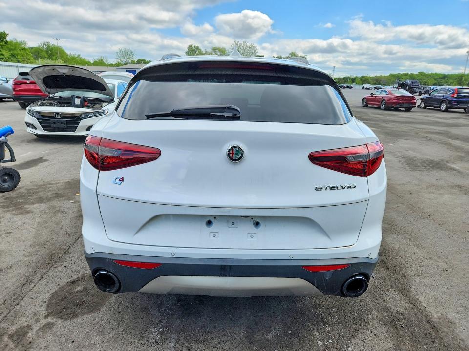 Aukcja sprzedaży 2018 Alfa Romeo Stelvio, vin: ZASFAKNN6J7B81614, numer aukcji: 53937186