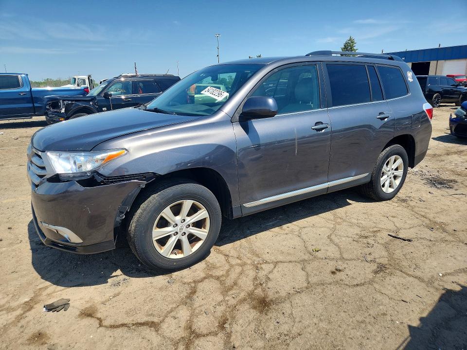 Продажа на аукционе авто 2011 Toyota Highlander, vin: 5TDBK3EH8BS041799, номер лота: 54182296