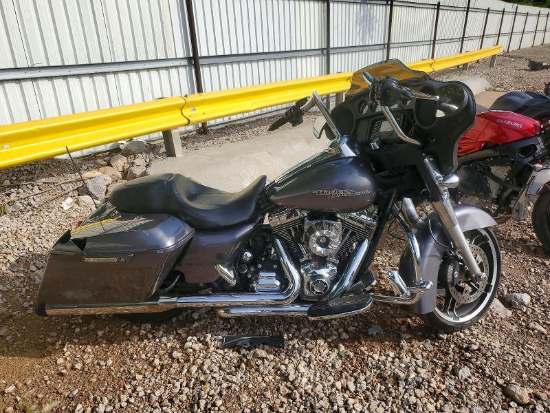 2014 Harley-davidson Flhx მანქანა იყიდება აუქციონზე, vin: 1HD1KBM19EB704527, აუქციონის ნომერი: 54316906